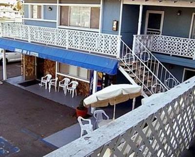 фото отеля Shores Inn & Suites