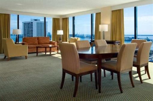 фото отеля Hilton Miami Downtown