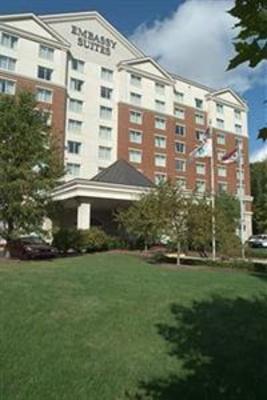 фото отеля Embassy Suites Hotel Cleveland-Rockside