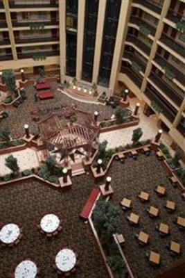 фото отеля Embassy Suites Hotel Cleveland-Rockside