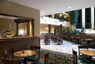 фото отеля Embassy Suites Hotel Cleveland-Rockside