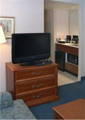фото отеля Embassy Suites Hotel Cleveland-Rockside