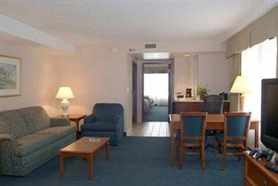 фото отеля Embassy Suites Hotel Cleveland-Rockside
