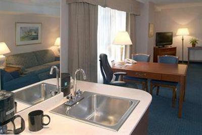 фото отеля Embassy Suites Hotel Cleveland-Rockside