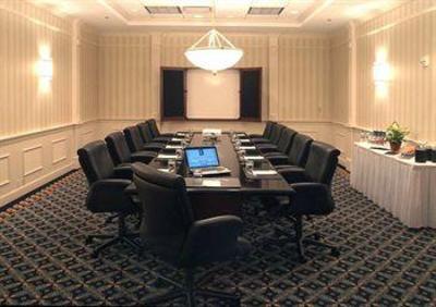 фото отеля Embassy Suites Hotel Cleveland-Rockside