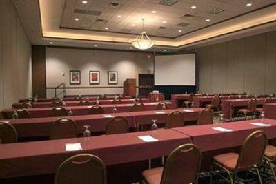 фото отеля Embassy Suites Hotel Cleveland-Rockside