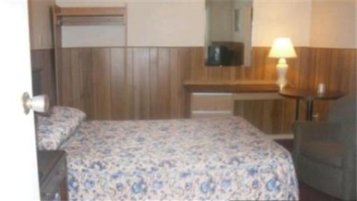 фото отеля Summit Motel Richmond Hill