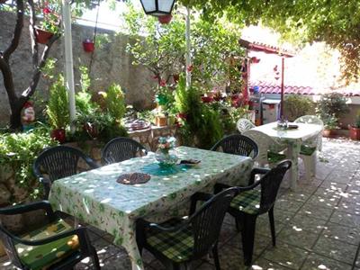 фото отеля Guesthouse Ana