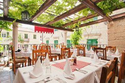 фото отеля Kotor Wine Rooms