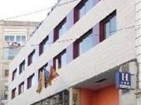 Ronda Lesseps Hotel