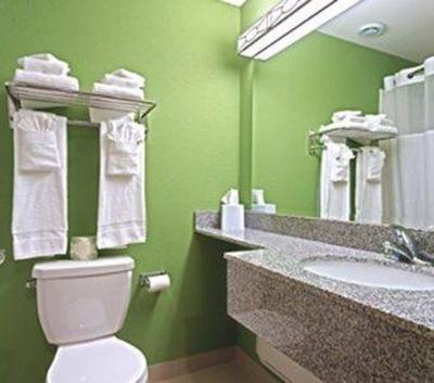 фото отеля Econo Lodge Winnipeg Manitoba