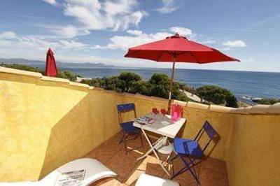 фото отеля Hotel Les Calanques