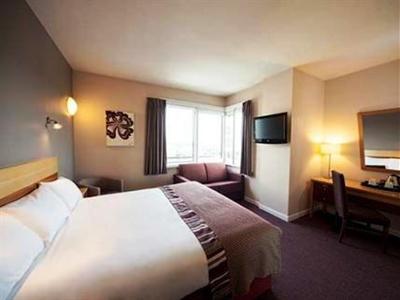 фото отеля Jurys Inn Watford
