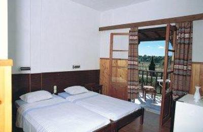 фото отеля Zeus Hotel Koukounaries