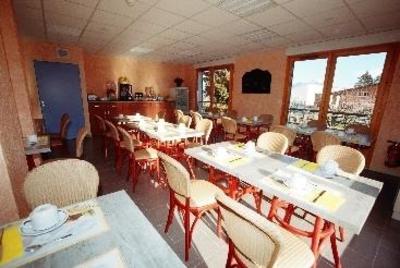 фото отеля La Tour D'ivoire Hotel Reignier-Esery
