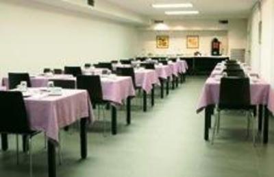 фото отеля Hostal Olot