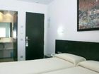 фото отеля Hostal Olot