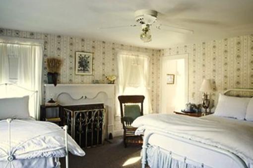 фото отеля Mast Farm Inn