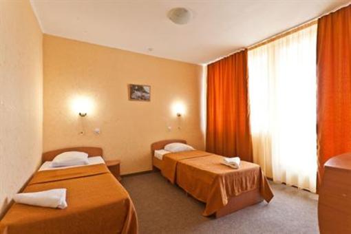 фото отеля Happy Hotel Yalta
