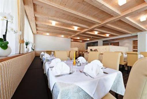 фото отеля Gasthof Zur Sonne Bolzano