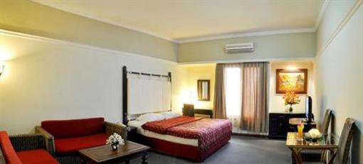 фото отеля Tryas Hotel Cirebon