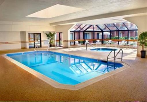 фото отеля Courtyard by Marriott Boston Foxborough