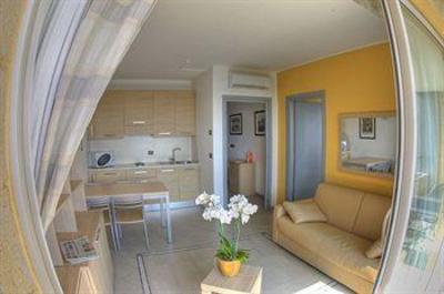 фото отеля Aregai Marina Hotel Santo Stefano al Mare