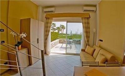 фото отеля Aregai Marina Hotel Santo Stefano al Mare
