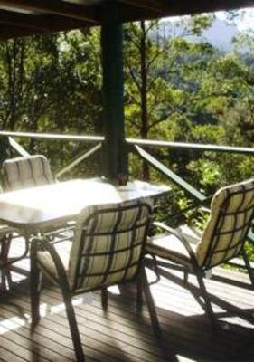 фото отеля Calurla Chalets Lillian Rock
