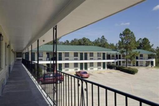 фото отеля Americas Best Value Inn & Suites Picayune