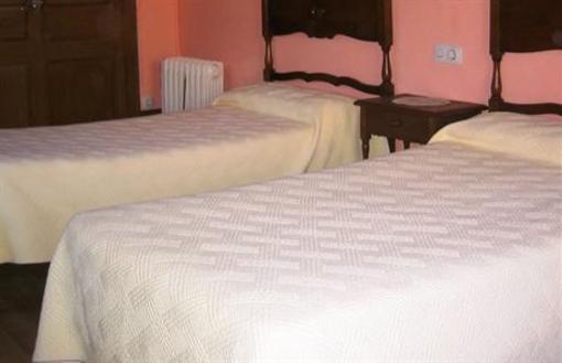 фото отеля Hostal Bofill