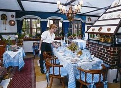фото отеля Rhoenhaeuschen Hotel Bischofsheim an der Rhon