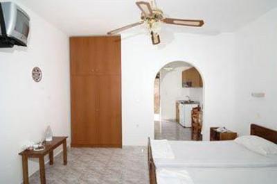 фото отеля Seva's Studios Livadia (Tilos)