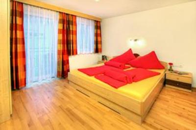 фото отеля Appartements Avenzio