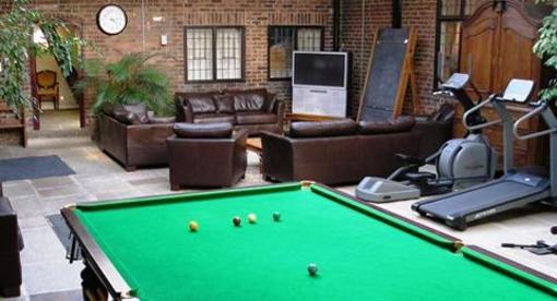 фото отеля Hollingwood Hall Self Catering Apartment Chesterfield