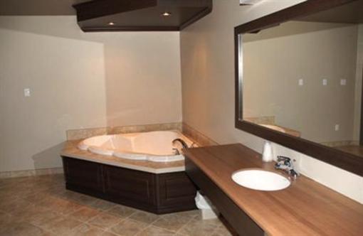 фото отеля Complexe Les Deux Rivieres Hotel Tracadie-Sheila