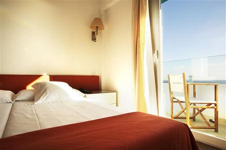 фото отеля UR Portofino Urban Sea Hotel