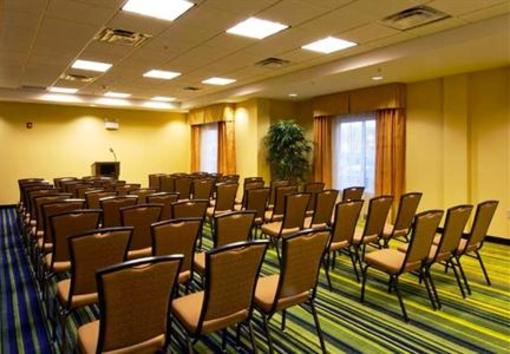 фото отеля Fairfield Inn & Suites Marriott