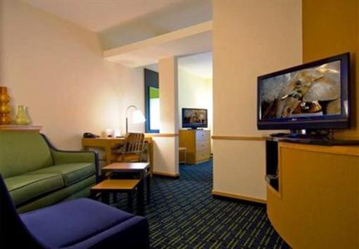 фото отеля Fairfield Inn & Suites Marriott