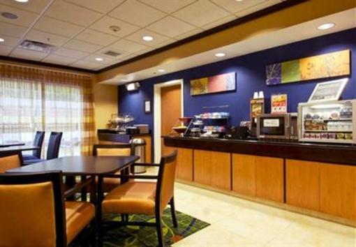 фото отеля Fairfield Inn & Suites Marriott