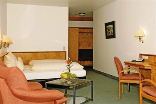 фото отеля Matchpoint Hotel