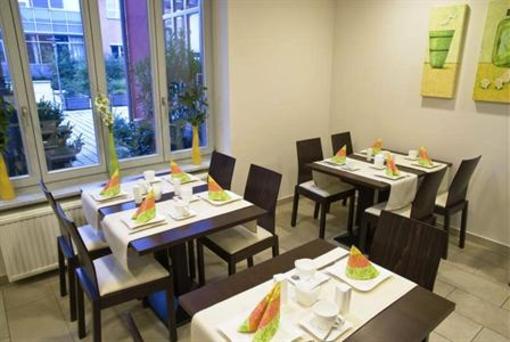 фото отеля Matchpoint Hotel