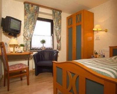 фото отеля Hotel Maurer Saarwellingen