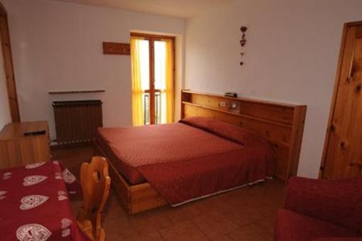 фото отеля Hotel Cheverel
