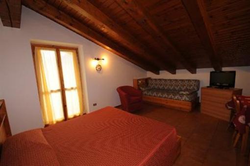 фото отеля Hotel Cheverel