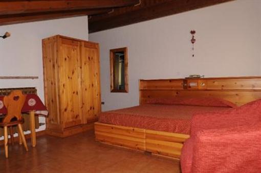 фото отеля Hotel Cheverel