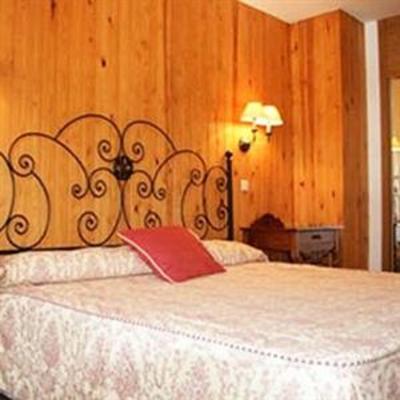 фото отеля Hotel La Muñequilla Miraflores de la Sierra