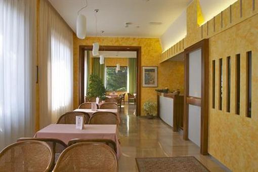 фото отеля Alpi Hotel Baveno