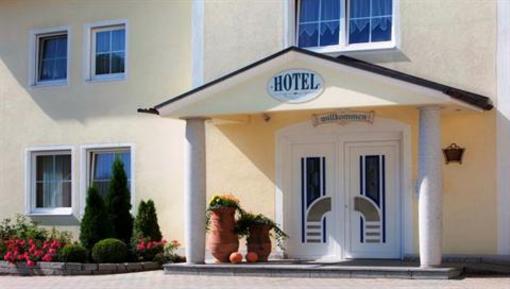 фото отеля Hotel Pension Abenstal Garni