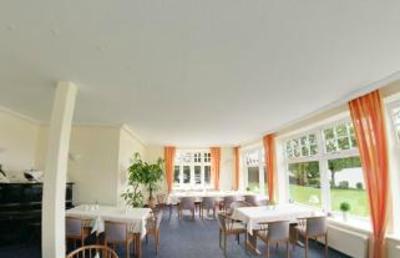 фото отеля Hotel Fahrhaus Niederkleveez